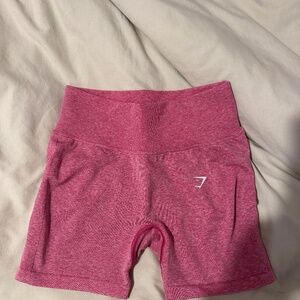 Gymshark shorts - pink